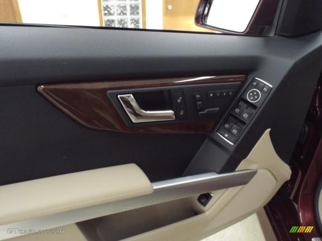 2011 GLK 350 4Matic - Barolo Red Metallic / Almond/Black photo #33