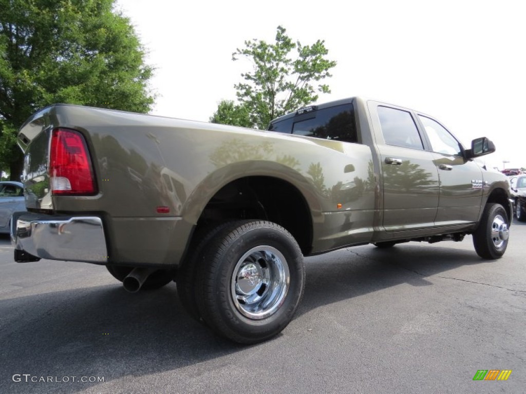 2014 3500 Big Horn Crew Cab 4x4 Dually - Prairie Pearl / Black/Diesel Gray photo #3