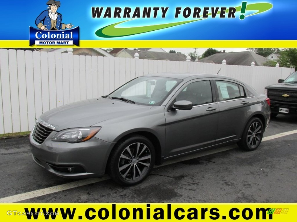 Tungsten Metallic Chrysler 200