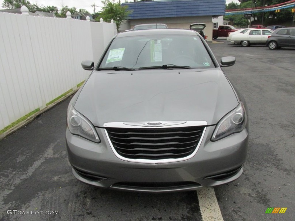 2011 200 S - Tungsten Metallic / Black photo #8