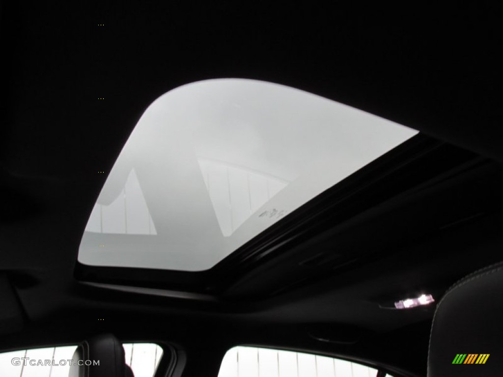 2011 200 S - Tungsten Metallic / Black photo #12