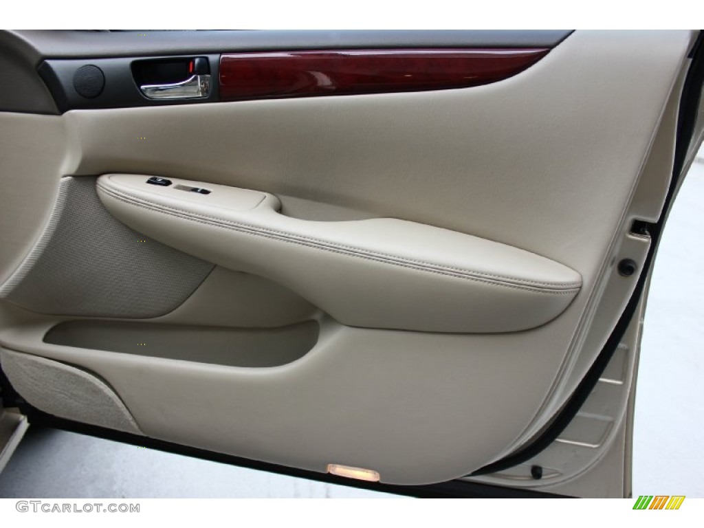 2003 ES 300 - Mystic Gold Metallic / Beige Leather photo #37
