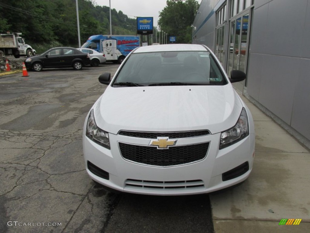 2014 Cruze LS - Summit White / Jet Black/Medium Titanium photo #8