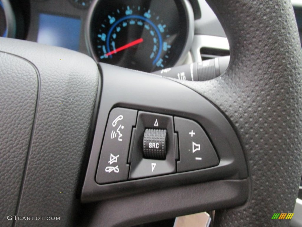 2014 Cruze LS - Summit White / Jet Black/Medium Titanium photo #16