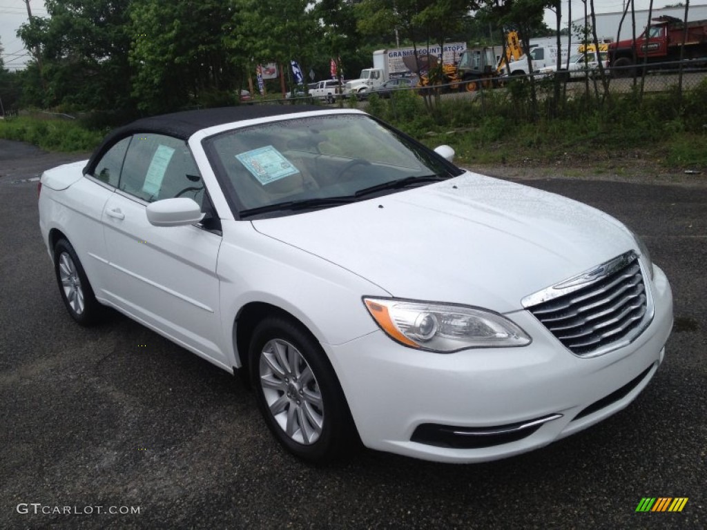 2014 200 Touring Convertible - Bright White / Black/Light Frost Beige photo #5