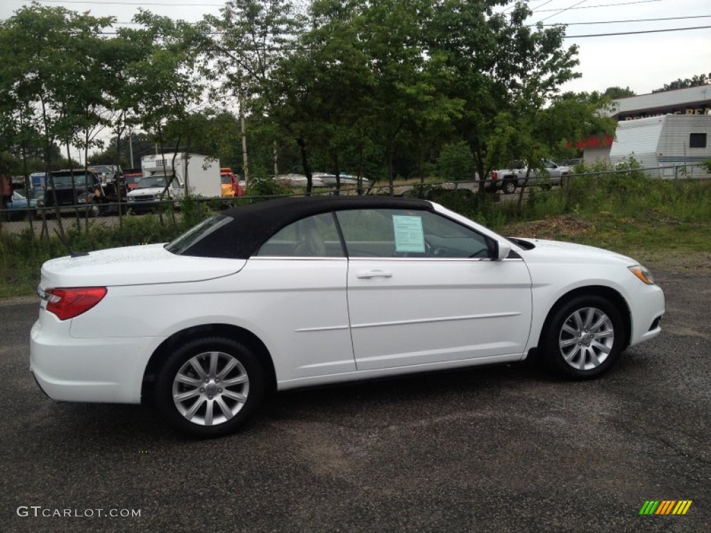 2014 200 Touring Convertible - Bright White / Black/Light Frost Beige photo #8