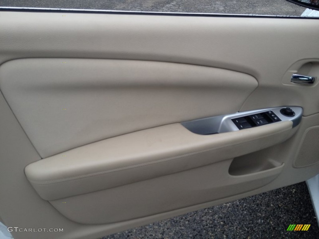 2014 Chrysler 200 Touring Convertible Door Panel Photos