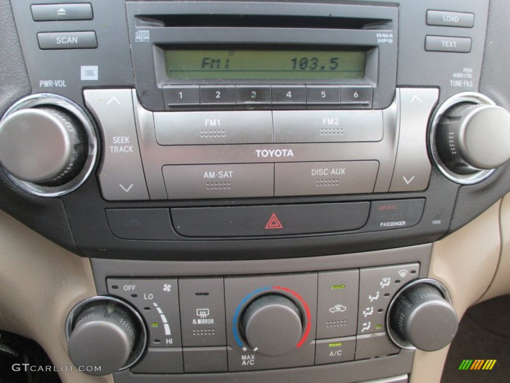 2008 Toyota Highlander Sport 4WD Controls Photo #94316306