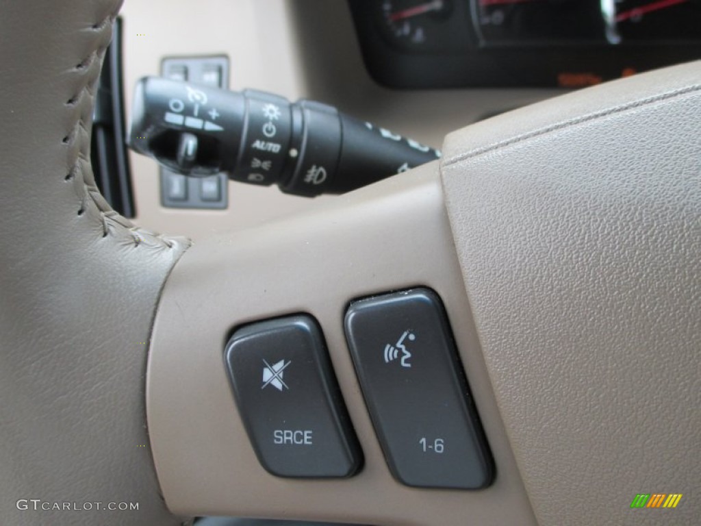 2005 Cadillac STS V6 Controls Photo #94318955