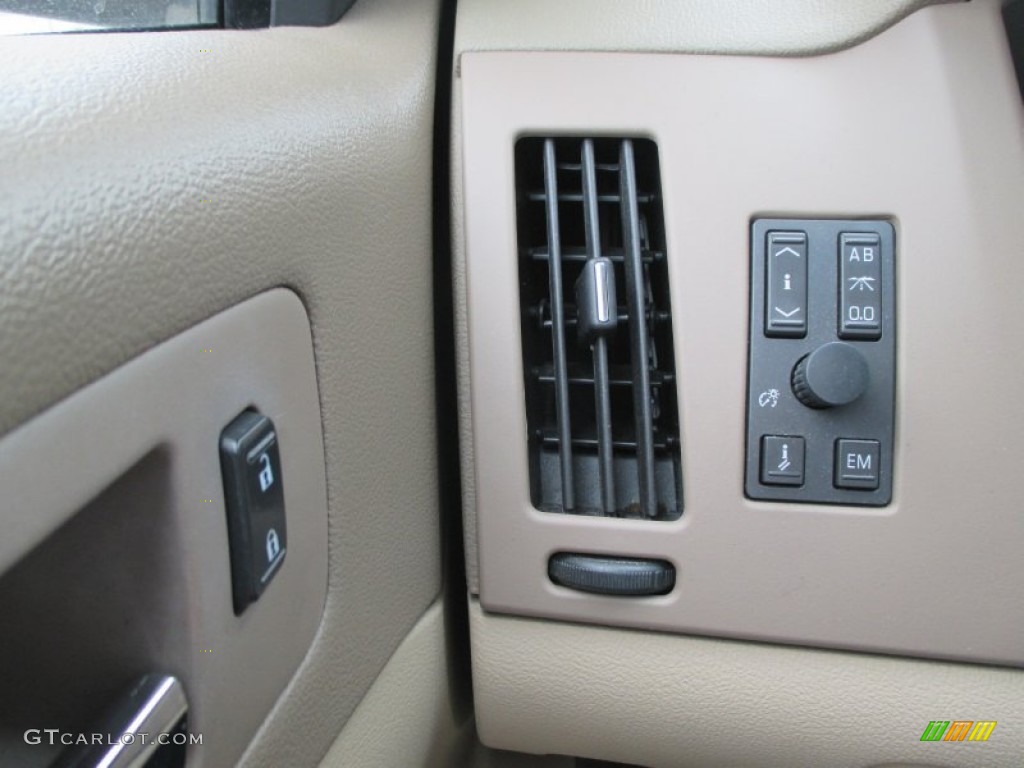 2005 Cadillac STS V6 Controls Photo #94318994
