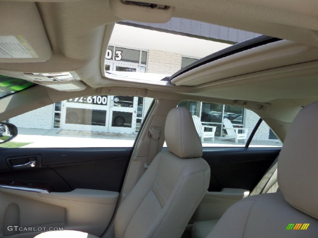 2014 Camry XLE - Champagne Mica / Ivory photo #11