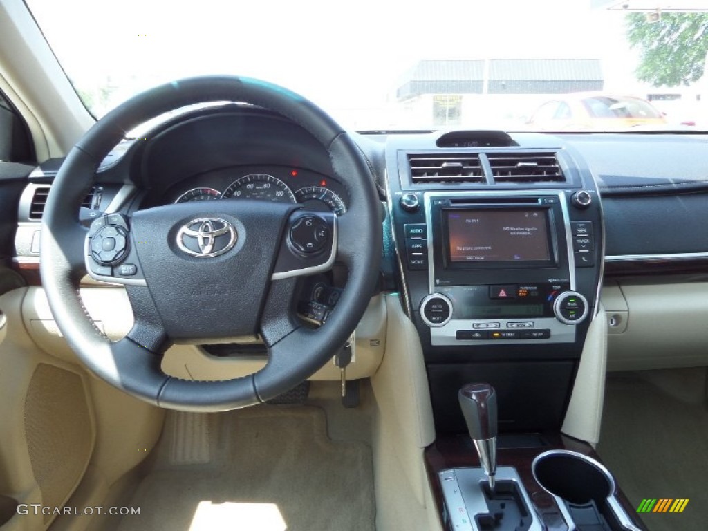 2014 Camry XLE - Champagne Mica / Ivory photo #15