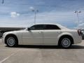 2006 Cool Vanilla Chrysler 300   photo #4