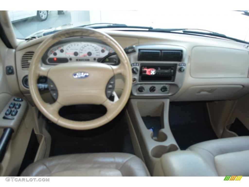 2004 Explorer Sport Trac XLT 4x4 - Pueblo Gold Metallic / Medium Pebble/Dark Pebble photo #20
