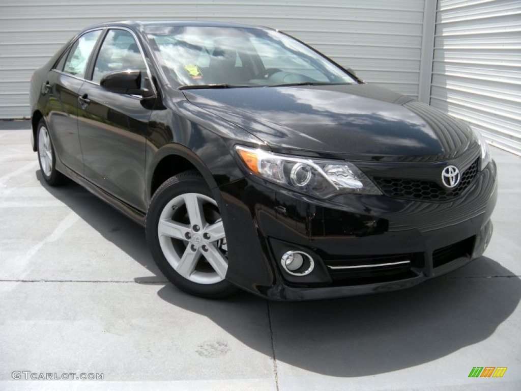 2014 Camry SE - Attitude Black Metallic / Black photo #1