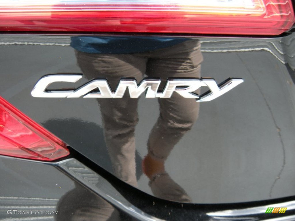 2014 Camry SE - Attitude Black Metallic / Black photo #13
