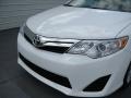 2014 Super White Toyota Camry LE  photo #10
