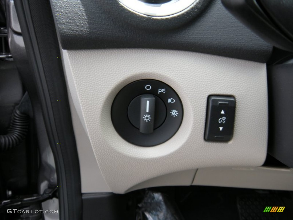 2014 Fiesta SE Hatchback - Storm Gray / Medium Light Stone photo #33