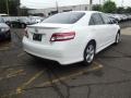 Super White - Camry SE Photo No. 4