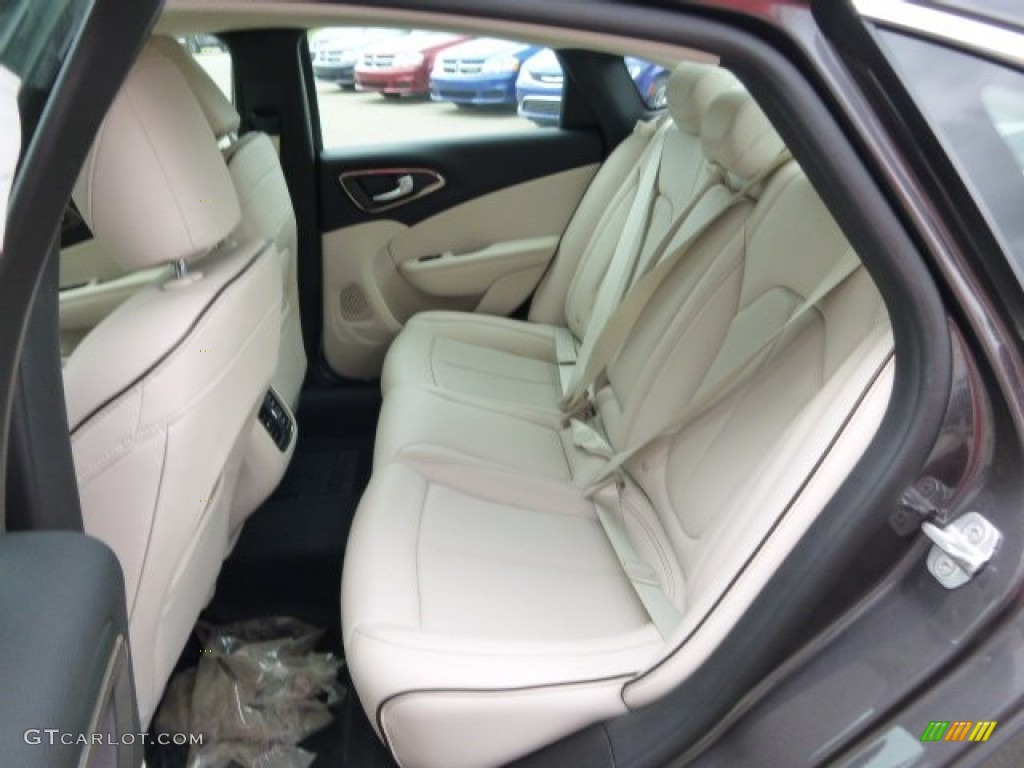 Black/Linen Interior 2015 Chrysler 200 C Photo #94339980