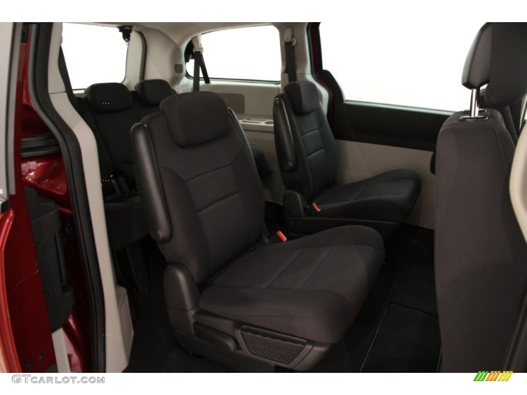 2010 Dodge Grand Caravan SE Rear Seat Photos