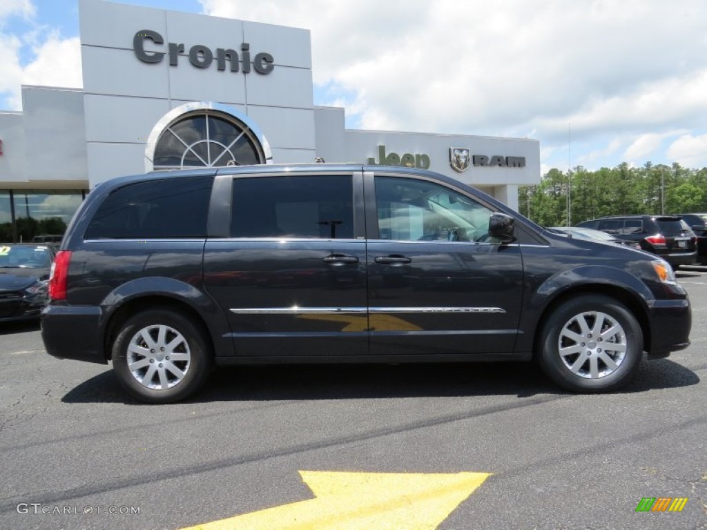 2014 Town & Country Touring - Maximum Steel Metallic / Black/Light Graystone photo #8