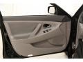 Black - Camry LE Photo No. 4