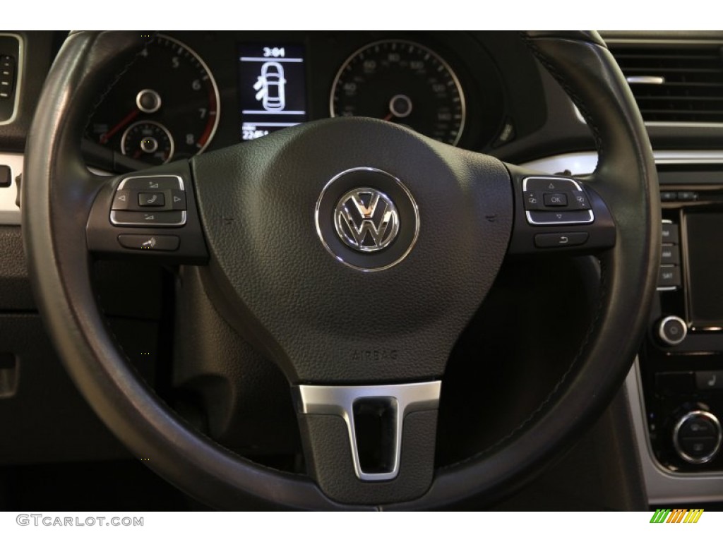 2012 Volkswagen Passat 2.5L SE Titan Black Steering Wheel Photo #94346715
