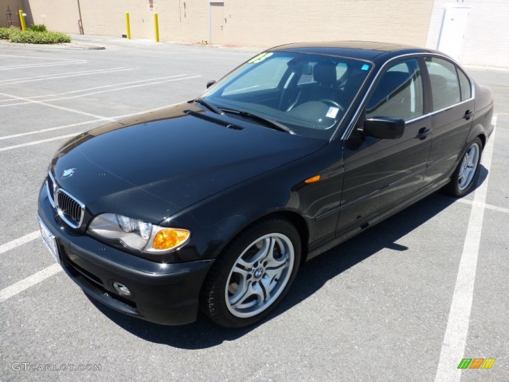 2003 3 Series 330i Sedan - Black Sapphire Metallic / Black photo #11