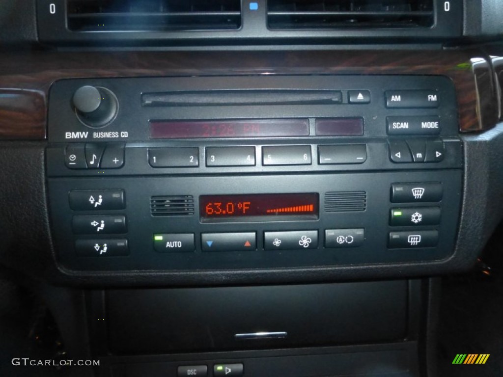 2003 3 Series 330i Sedan - Black Sapphire Metallic / Black photo #25
