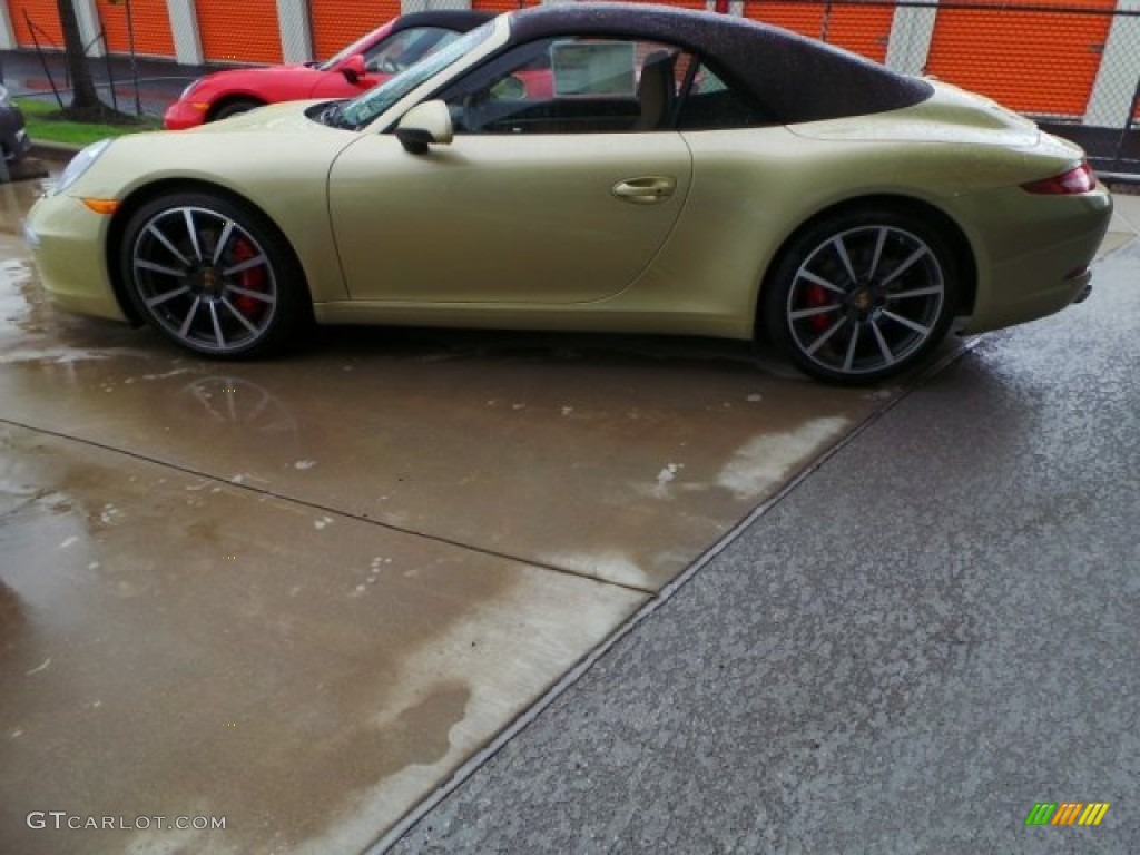 2014 911 Carrera S Cabriolet - Lime Gold Metallic / Espresso/Cognac Natural Leather photo #4