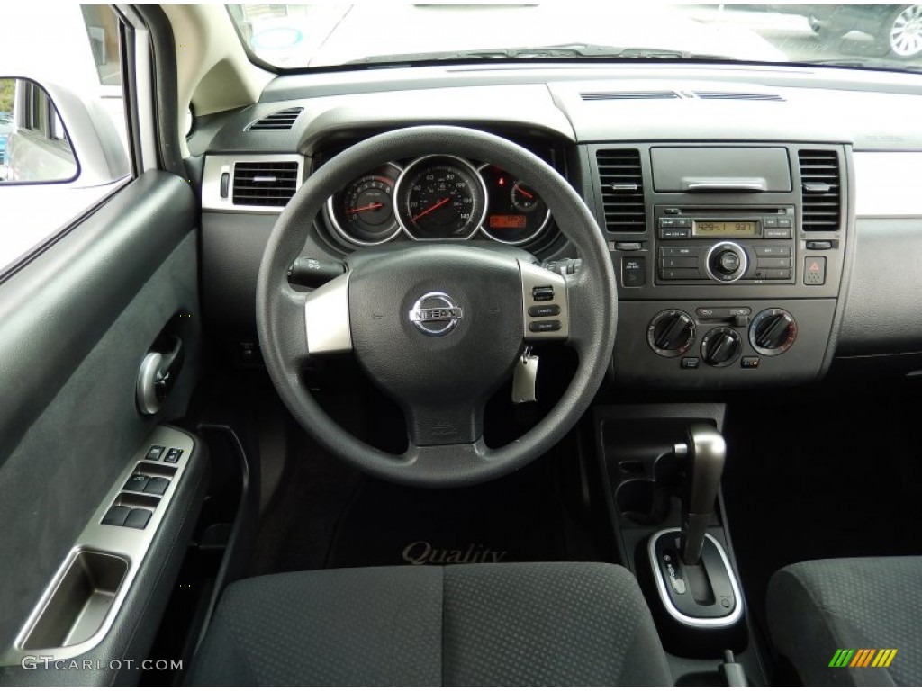 2011 Nissan Versa 1.8 S Hatchback Charcoal Dashboard Photo #94350672