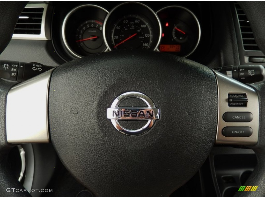 2011 Nissan Versa 1.8 S Hatchback Charcoal Steering Wheel Photo #94350743