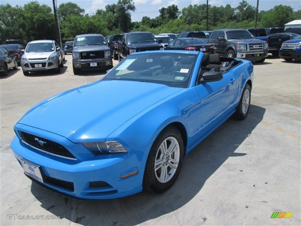 2013 Mustang V6 Convertible - Grabber Blue / Charcoal Black photo #2