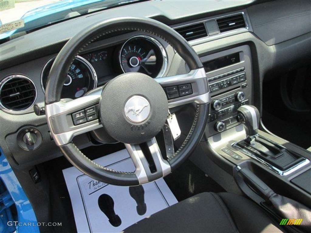 2013 Mustang V6 Convertible - Grabber Blue / Charcoal Black photo #23