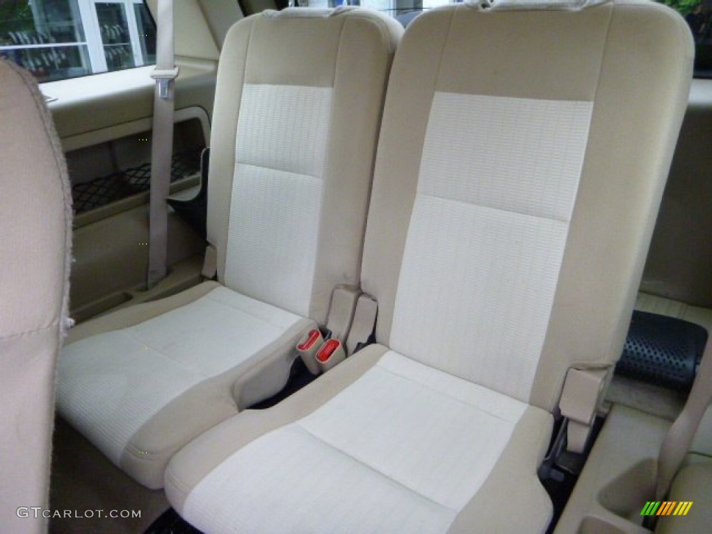 2009 Ford Explorer XLT 4x4 Rear Seat Photos
