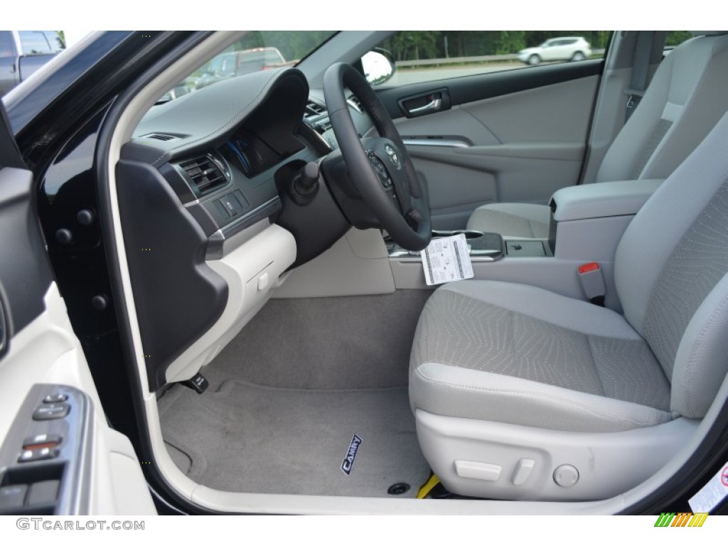 2014 Camry Hybrid XLE - Attitude Black Metallic / Ash photo #6