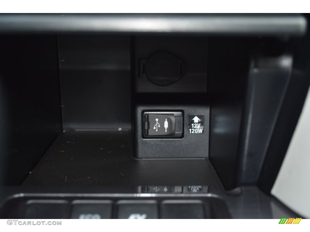 2014 Camry Hybrid XLE - Attitude Black Metallic / Ash photo #18