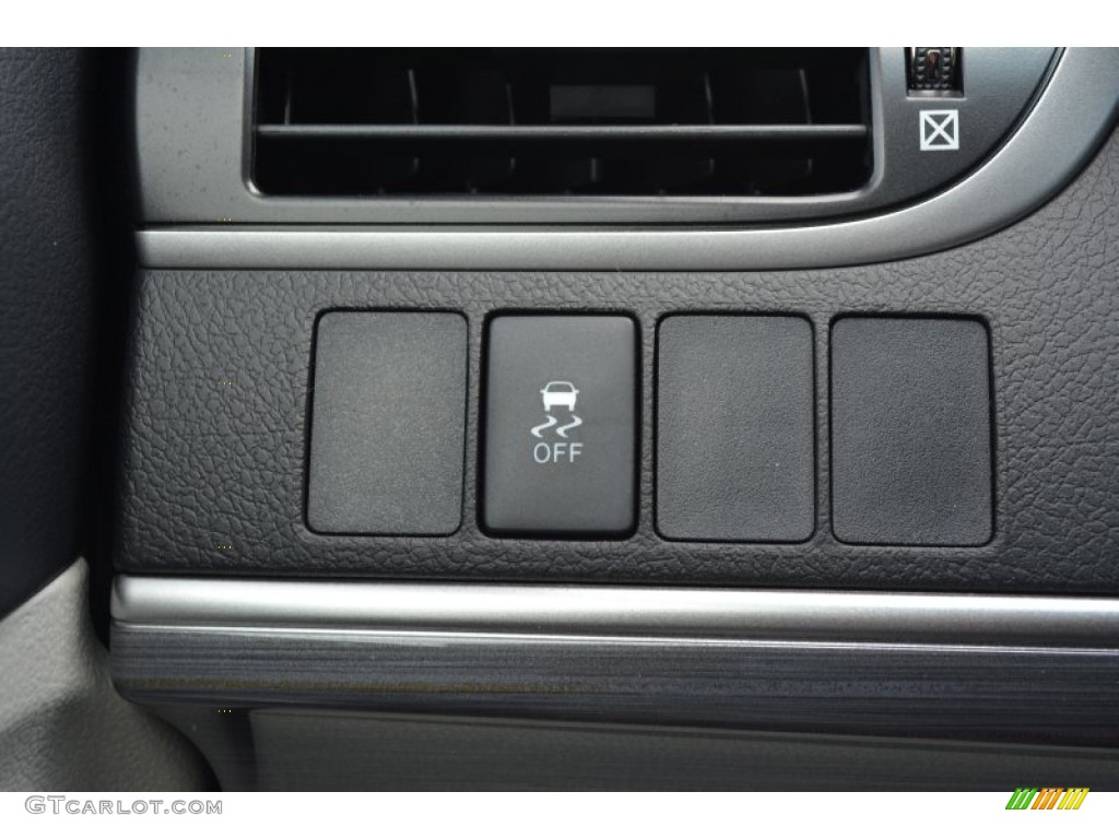 2014 Camry Hybrid XLE - Attitude Black Metallic / Ash photo #26
