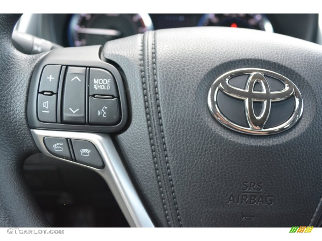 2014 Toyota Highlander LE Controls Photo #94370489