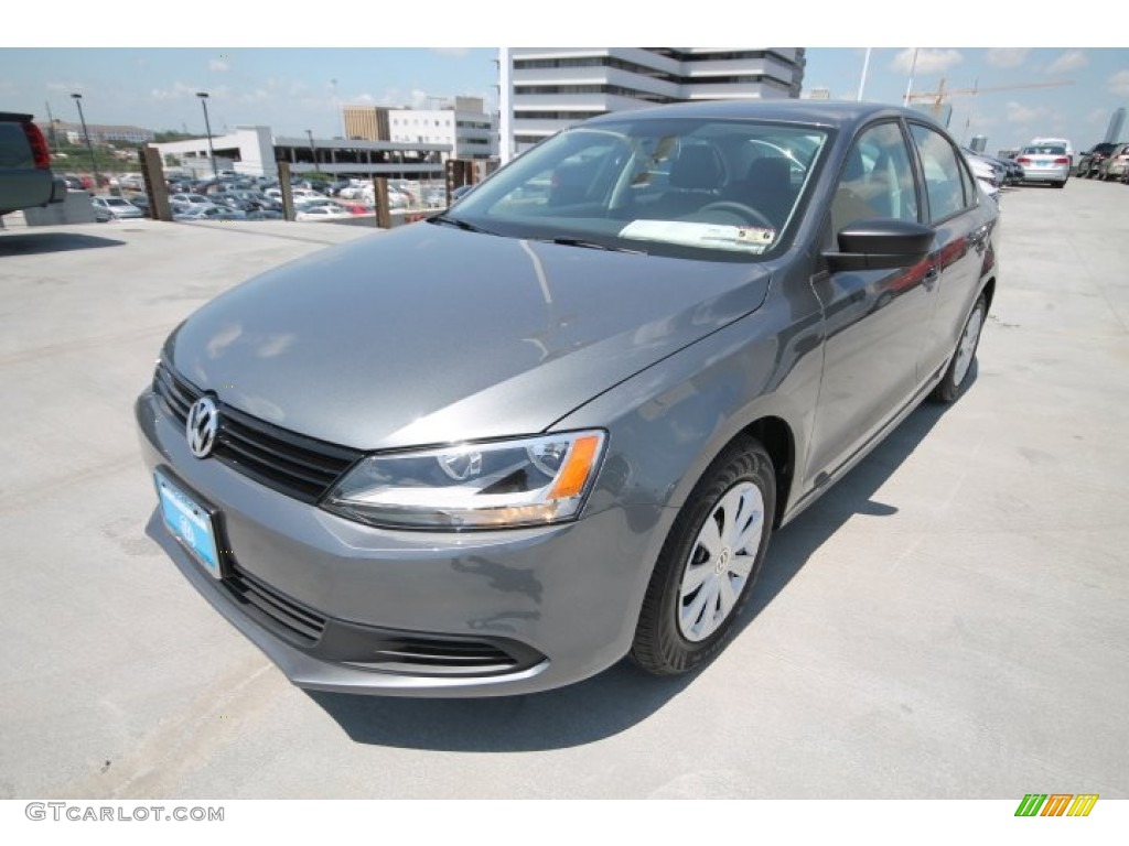 2014 Jetta S Sedan - Platinum Gray Metallic / Titan Black photo #3