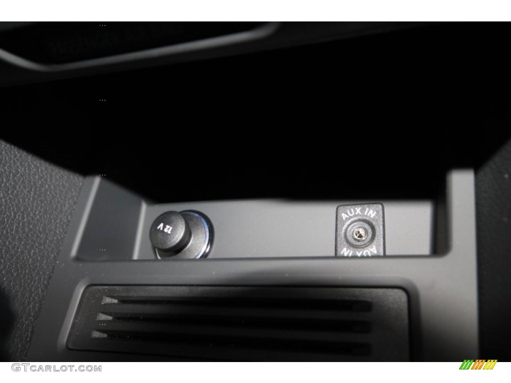 2014 Jetta S Sedan - Platinum Gray Metallic / Titan Black photo #18