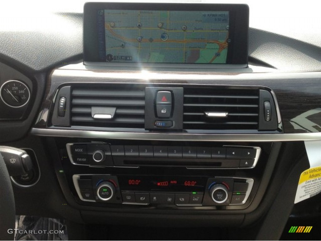 2014 BMW 4 Series 428i xDrive Convertible Navigation Photos