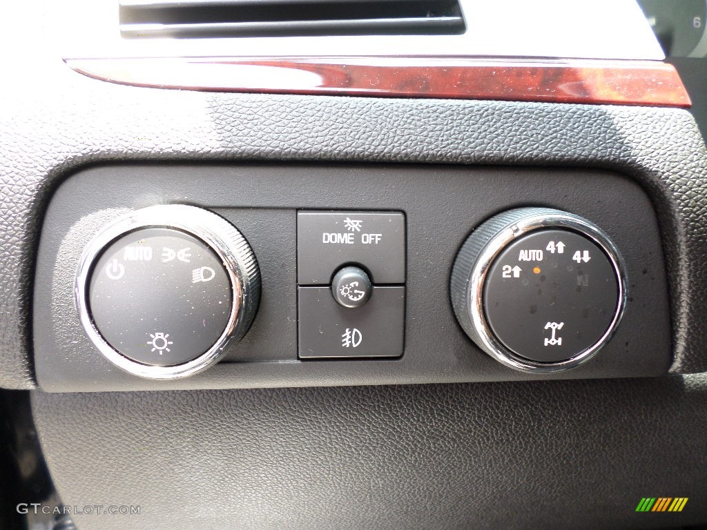 2012 Cadillac Escalade Hybrid 4WD Controls Photo #94381667