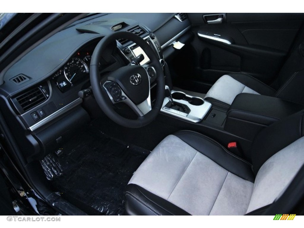 2014 Camry SE V6 - Attitude Black Metallic / Black/Ash photo #5
