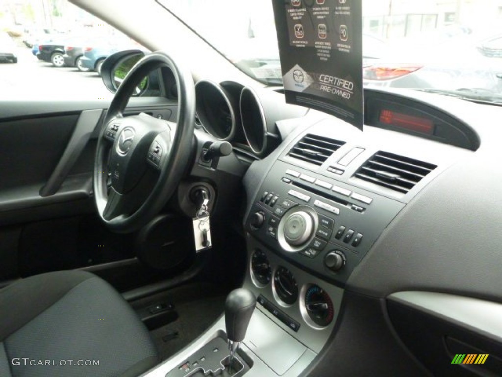 2011 MAZDA3 i Touring 4 Door - Black Mica / Black photo #15