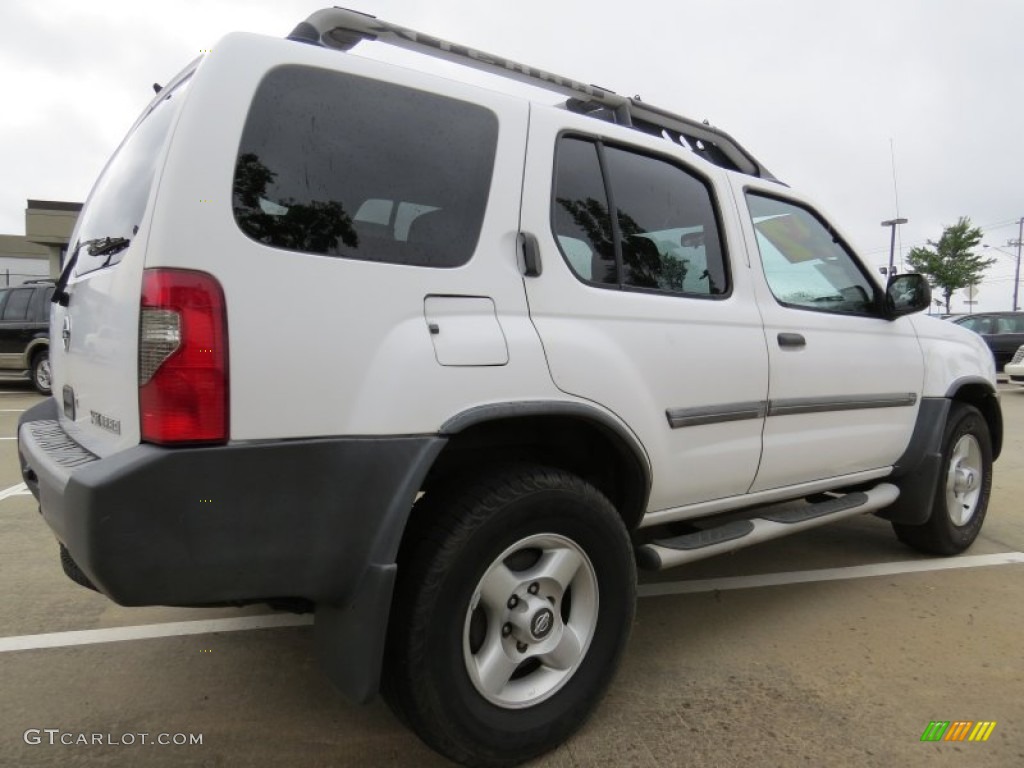 2002 Xterra XE V6 - Cloud White / Gray Celadon photo #3