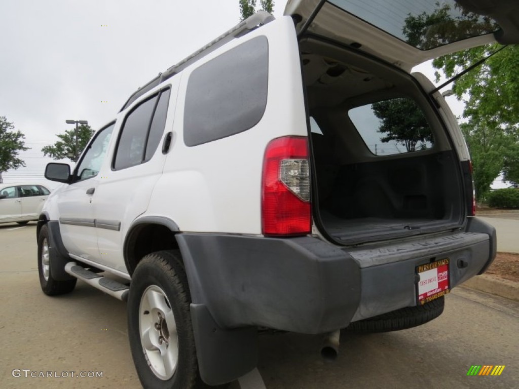 2002 Xterra XE V6 - Cloud White / Gray Celadon photo #10