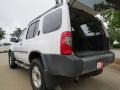 Cloud White - Xterra XE V6 Photo No. 10