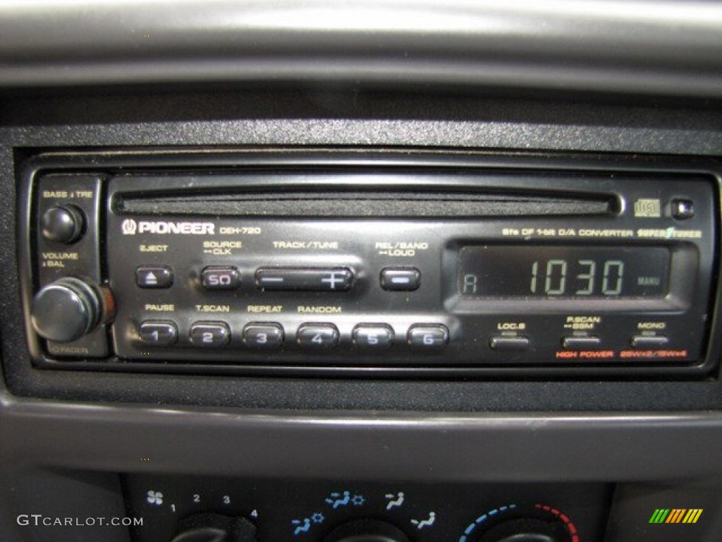 1998 Cherokee Classic 4x4 - Gunmetal Pearl / Mist Gray photo #23